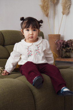 Blouse Kayla brodée au point de croix