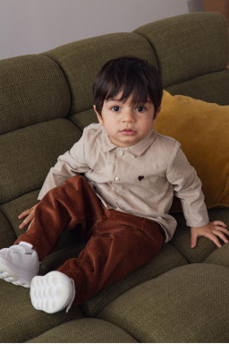 Mario embroidered baby shirt in velvet