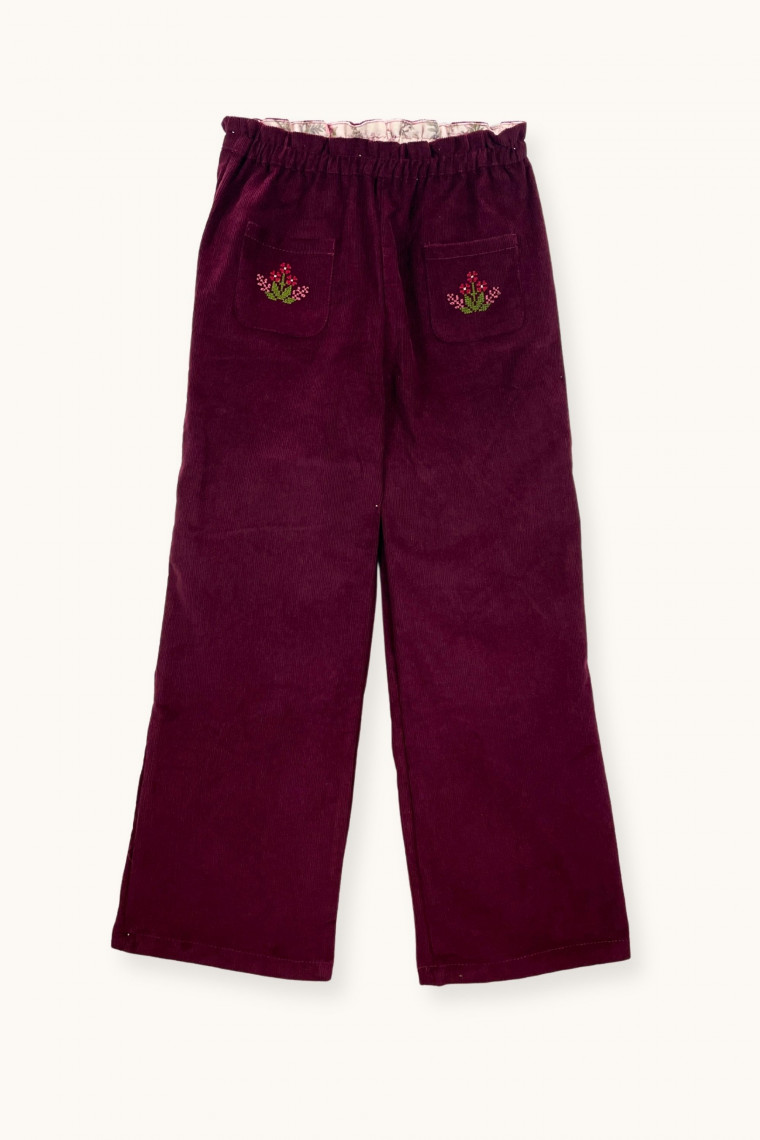 Bruges pants with cross-stitch embroideries