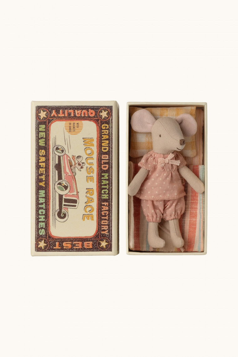Souris soeur dans sa boîte d’allumettes Maileg