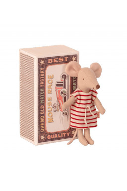 Big sister mouse in matchbox Maileg