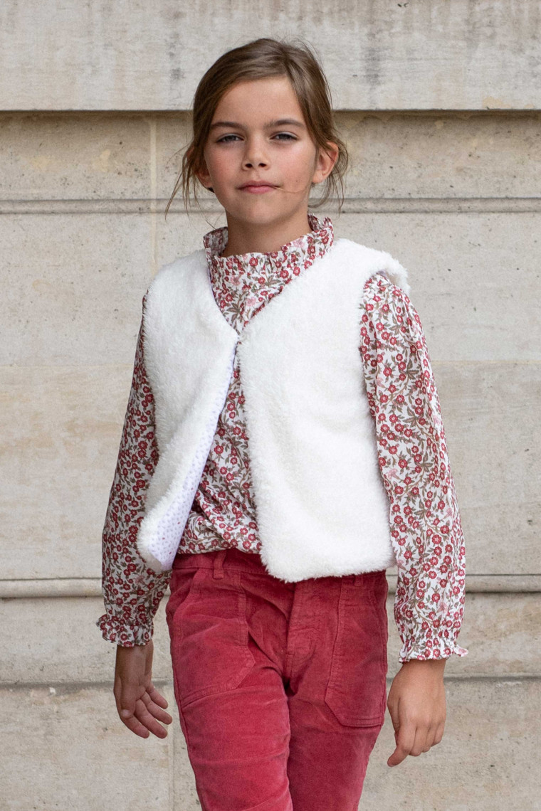 Galate sleeveless vest