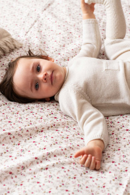 Combinaison en tricot pour bébé