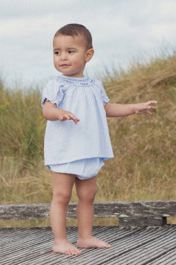 Meryl blouse hand-smocked in gingham