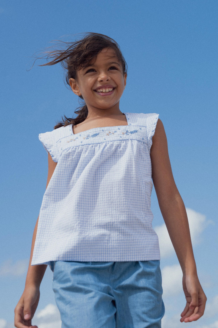Vera blouse hand-embroidered in gingham