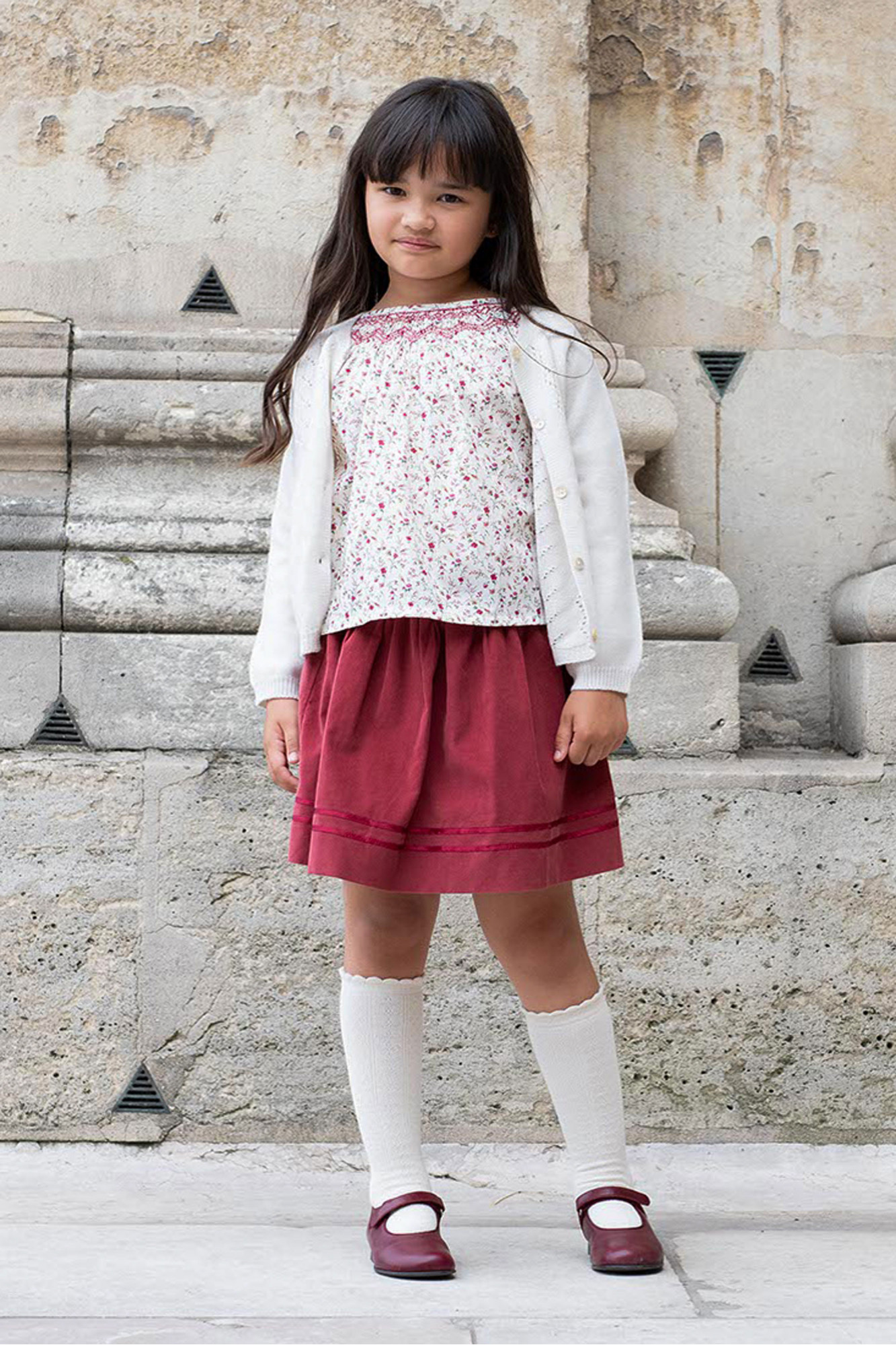 Girl Look Marie Puce